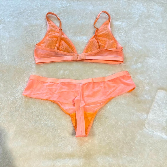 Victoria's Secret Intimates & Sleepwear Victorias Secret Bra And